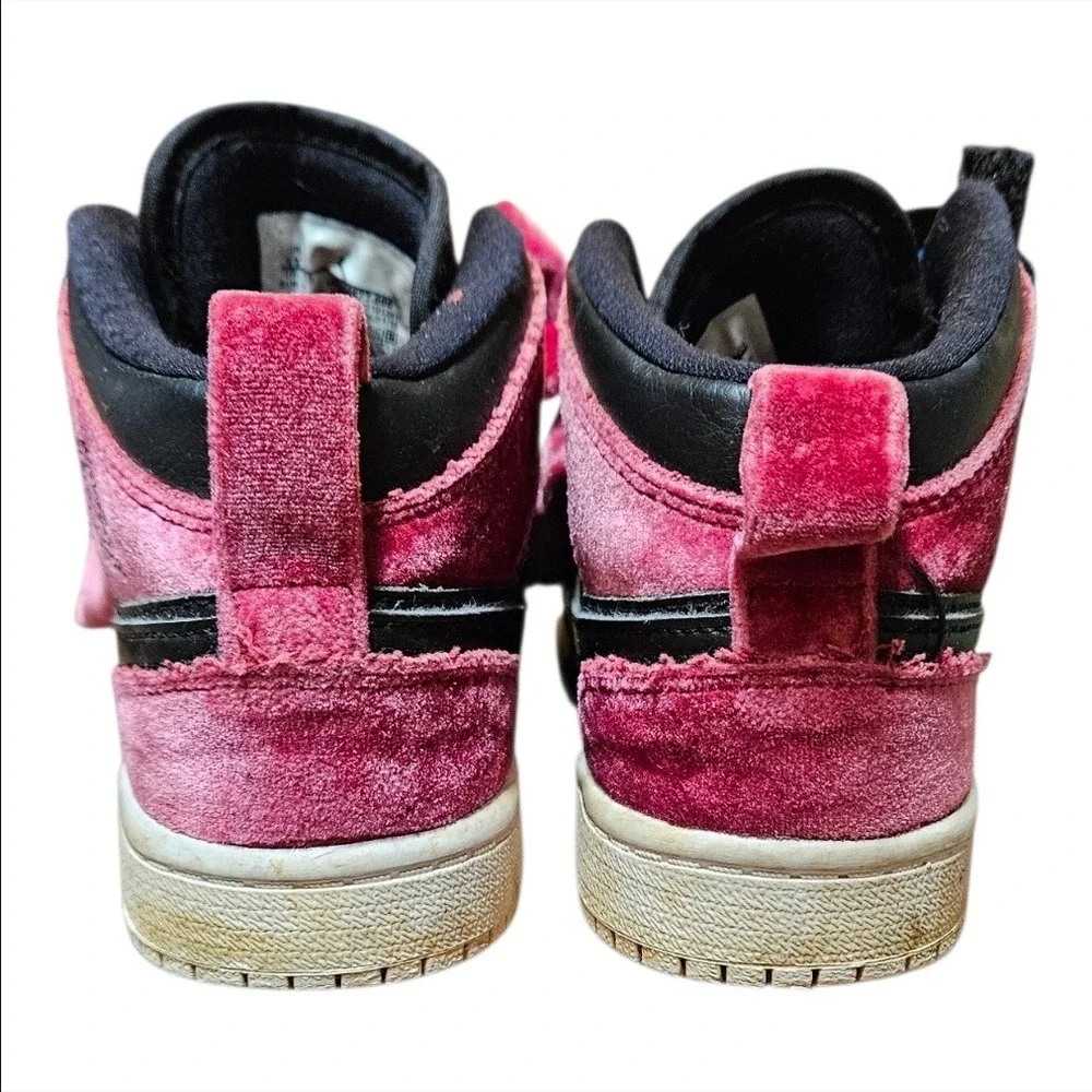 Nike‎ Air Jordan 1 Mid Bow XLD Noble Red Velvet Pink Sneakers Size 1Y CK5677-006